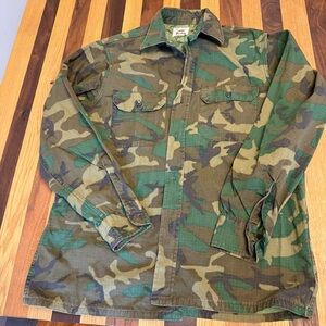 VTG mens Sm/Med Duxback Button Up Shirt heavy Canvas Cotton Camo Hunting READ
